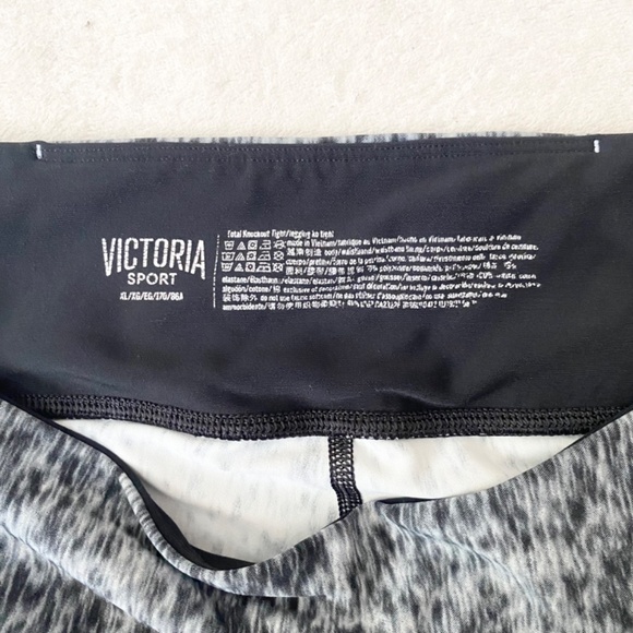 Victoria's  Secret Knockout Tight/Legging Ko Tighi Black/Gray Women's SZ X-Large - Picture 7 of 10
